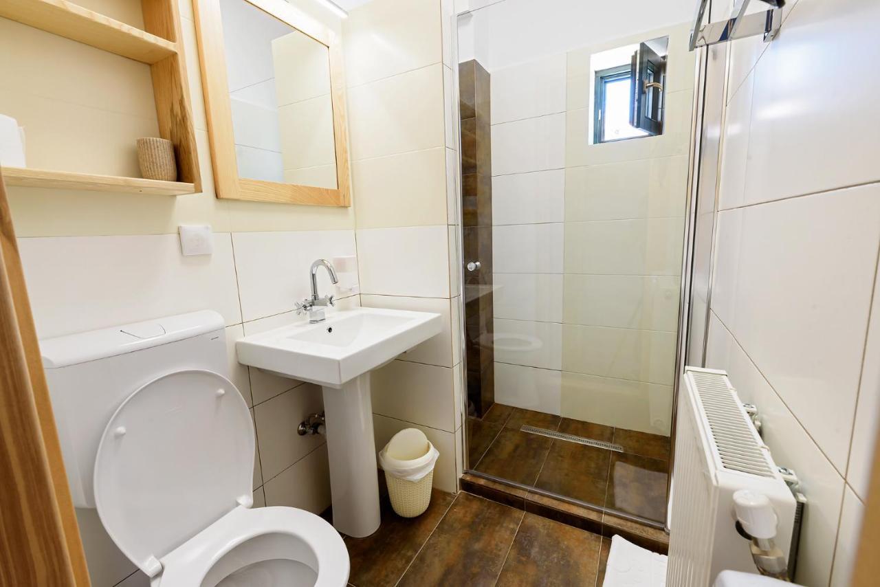 Chic Voyage Hotel Sibiu Bagian luar foto