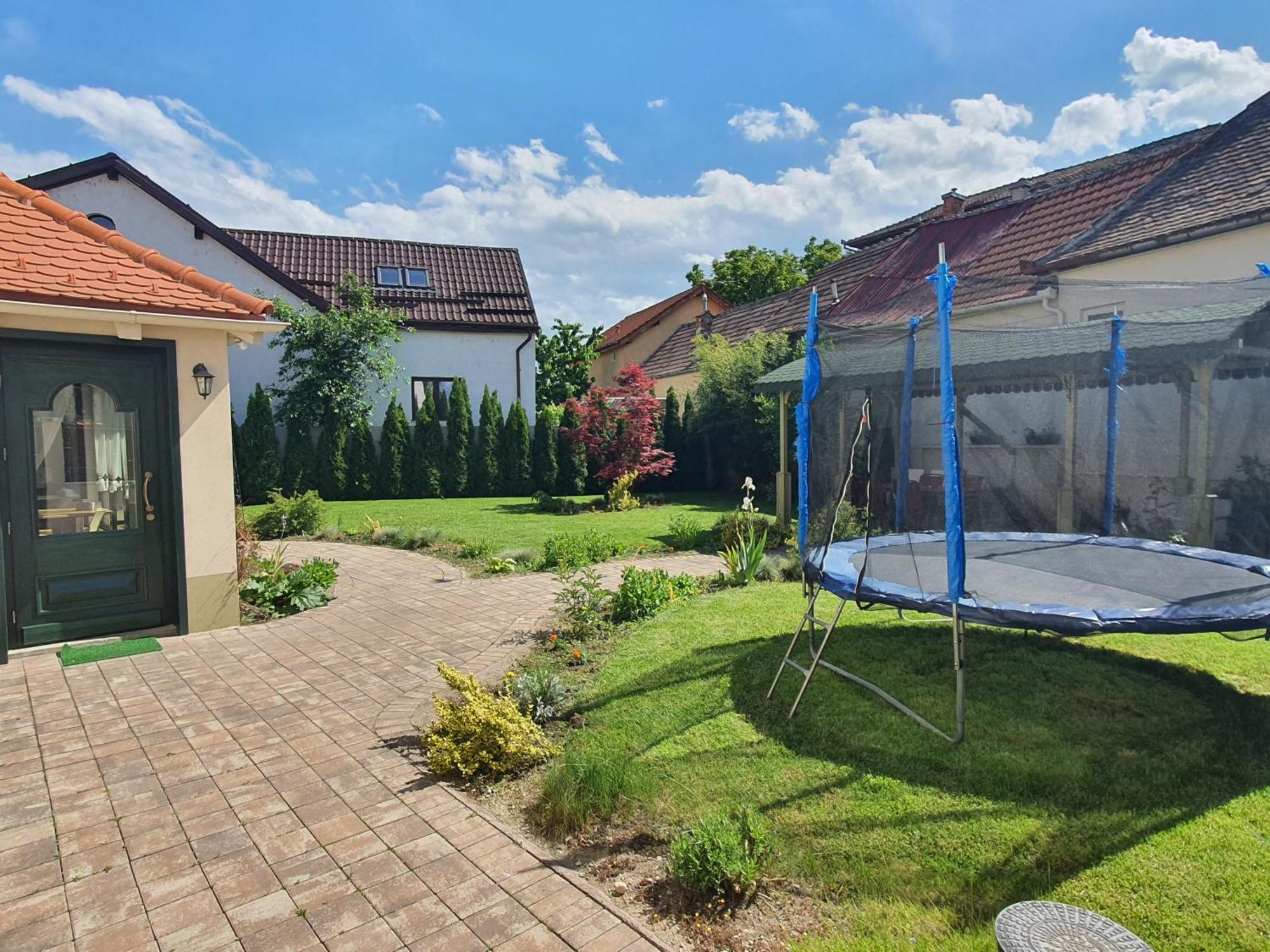 Chic Voyage Hotel Sibiu Bagian luar foto